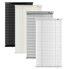 Tenda in alluminio veneziana