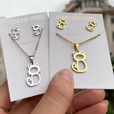 Set collana e orecchini in