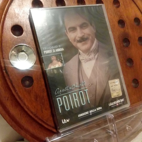 Poirot annoia agatha - si,