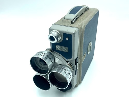 Macchina fotografica - , a
