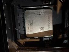 Scheda madre gaming Msi 970a presa AM3+. Con CPU Amd 6300fx e 8gb di Ram.