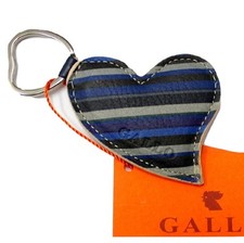 Portachiavi Gallo Unisex Cuore Rigato Marrone - Biscotto Blu in Pelle + Gancio