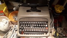 Macchina scrivere olivetti studio 44
