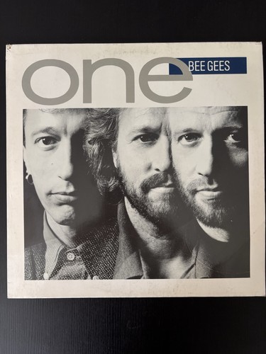 Vinile bee gees one - ,