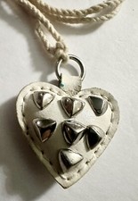 Collana vintage GUESS pelle bianca borchie argento CUORE anni 80 PUNK ROCK 80