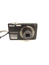 📸 Nikon Coolpix S3000 –
