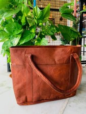 Borsa a tracolla fatta a mano