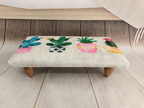 Poggiapiedi ottomano fatto - , a