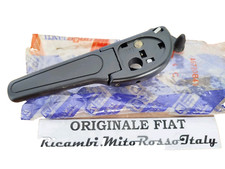 MANIGLIA APERTURA CAPOTE SX