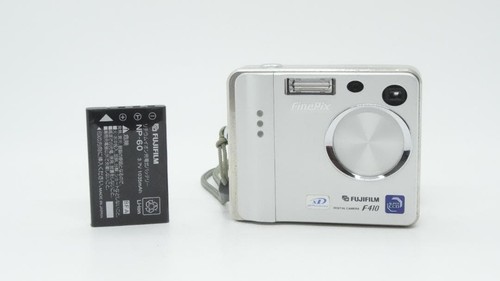 Fotocamera digitale compatta
