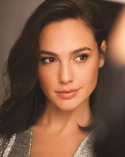 Gal gadot sexy - sexy, pose