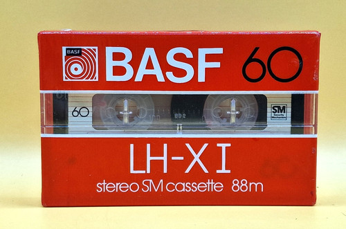 Nastro audiocassetta vuoto