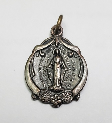 Raro antico ciondolo medaglia