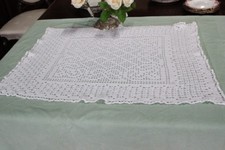 GRANDE CENTRO VINTAGE IN COTONE BIANCO LAVORATO A UNCINETTO cm 85x60 CROCHET