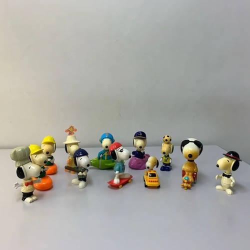 Peanuts snoopy figure - peanuts,