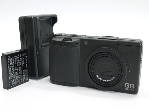 Fotocamera digitale compatta