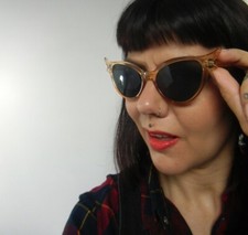 Occhiali Da Sole A Farfalla