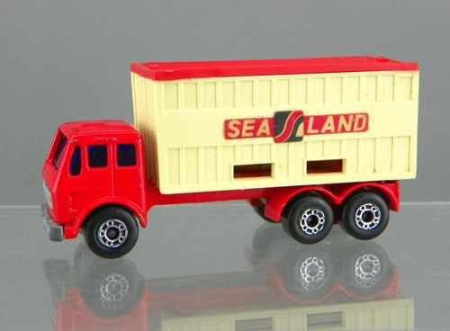 Vintage 1976 matchbox - 1976, lesney