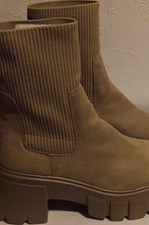 Beige Faux Suede Lug Sole