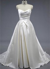 Abito da sposa senza spalline