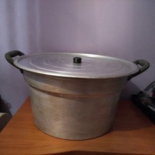 Pentola Grande in Alluminio con Coperchio