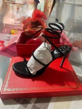 Sandalo con il tacco, modello