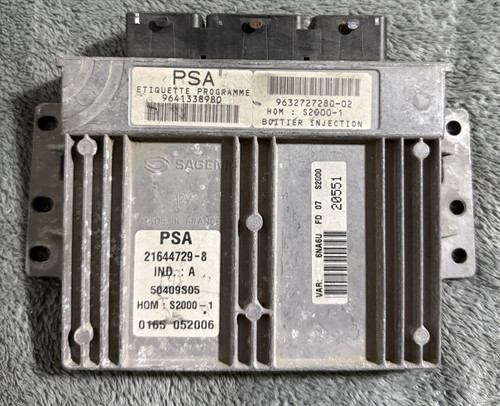 Calculateur moteur peugeot - calculateur,