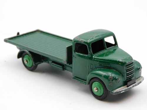 Dinky toys fordson thames - toys,