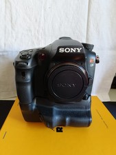 Sony Alpha 77 (SLT-A77V) +