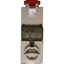 Presa interbloccata Base Saliente Cerrada 16A -6h/380÷415V  3P+ IP 44 Schyller 