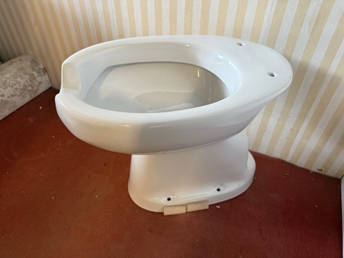 Disabili apertura frontale - wc,