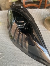 Faro anteriore destro
