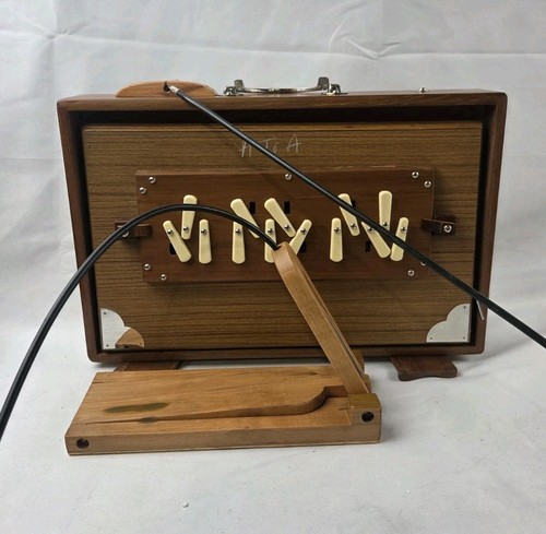 Shruti box finitura - shruti, —
