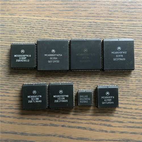 68000 set plcc - ic,