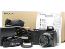 RICOH GR GXR P10 Lens Kit 28-300mm 10.0MP come nuovo in scatola fotocamera...