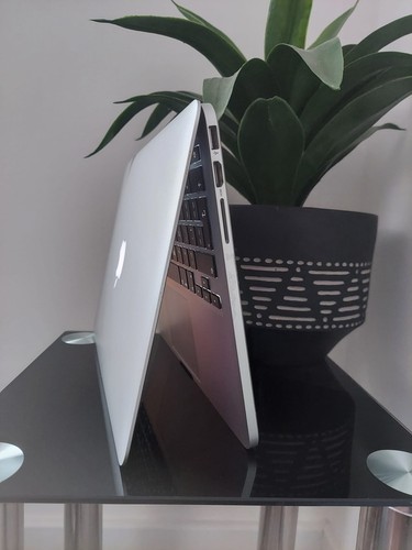 Apple macbook pro pollici - apple,