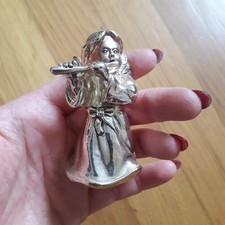 Piccolo angelo vestito di bianco decorazione natalizia da appendere natale