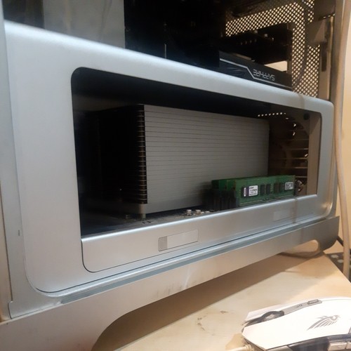 Apple mac pro costruito su - mac, 5,1