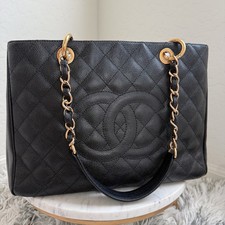 Chanel Caviar Grand Shopping