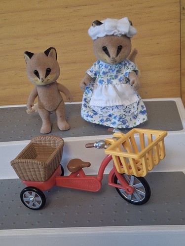 Personaggi bici famiglia - e,