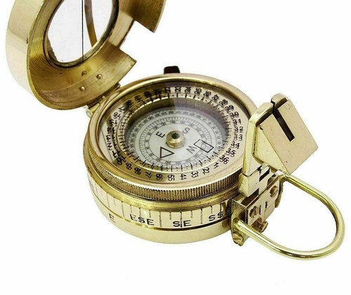 Bussola nautica militare