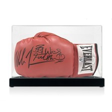 Guantone da boxe rosso firmato