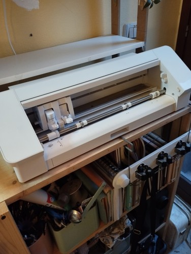 Silhouette cameo plotter - 4,