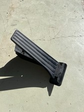 BMW Serie 2 F45 14-21  Pedale