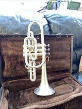 Cornetto Bach Stradivarius modello 37 numero di serie 53317 con custodia in buone condizioni