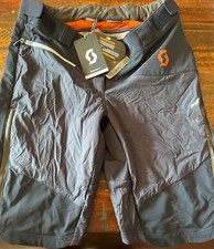 Pantaloncini da mountain bike