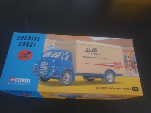 Archivio corgi 19304 - corgi, 1:50