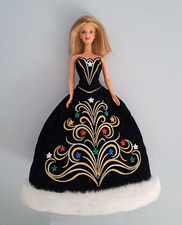 Splendida Barbie in abito