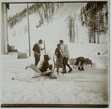 Famiglia Montagna Sciatori