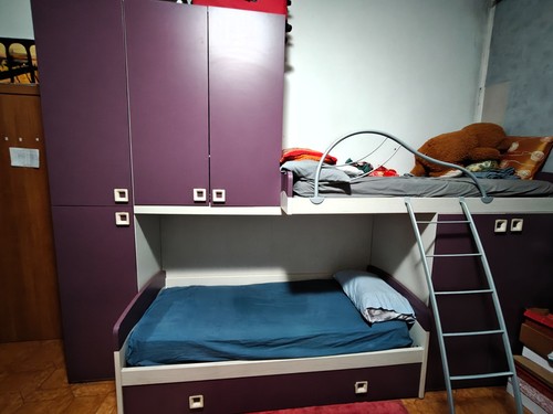 Letto castello con - a,